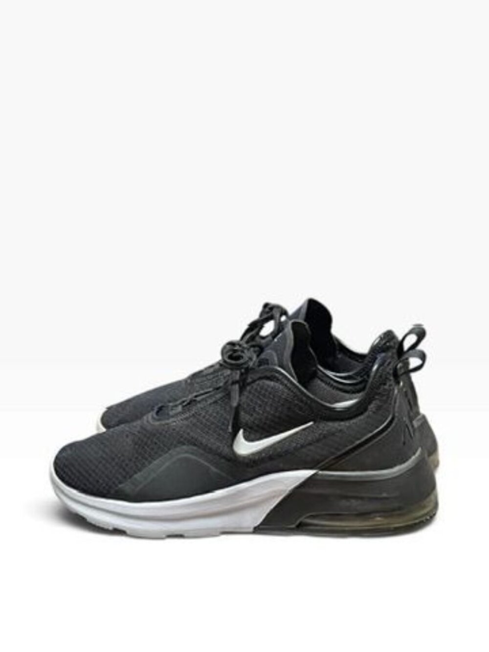 Nike Air Max Motion 2 Black White Sneakers - Women’s Size 10 / Men’s 9